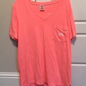VS PINk T-shirt